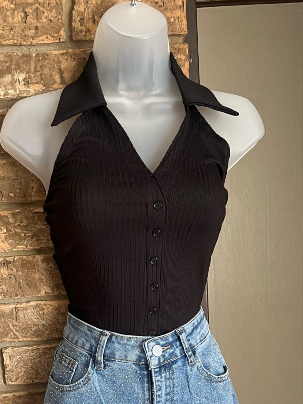 Black Ribbed Halter Collared Button-Front Camisole